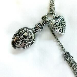 Pendant charms necklace
